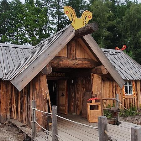 Vittfarnas Hird Vikingaby Bed & Breakfast Sosdala Екстериор снимка