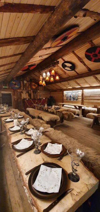 Vittfarnas Hird Vikingaby Bed & Breakfast Sosdala Екстериор снимка